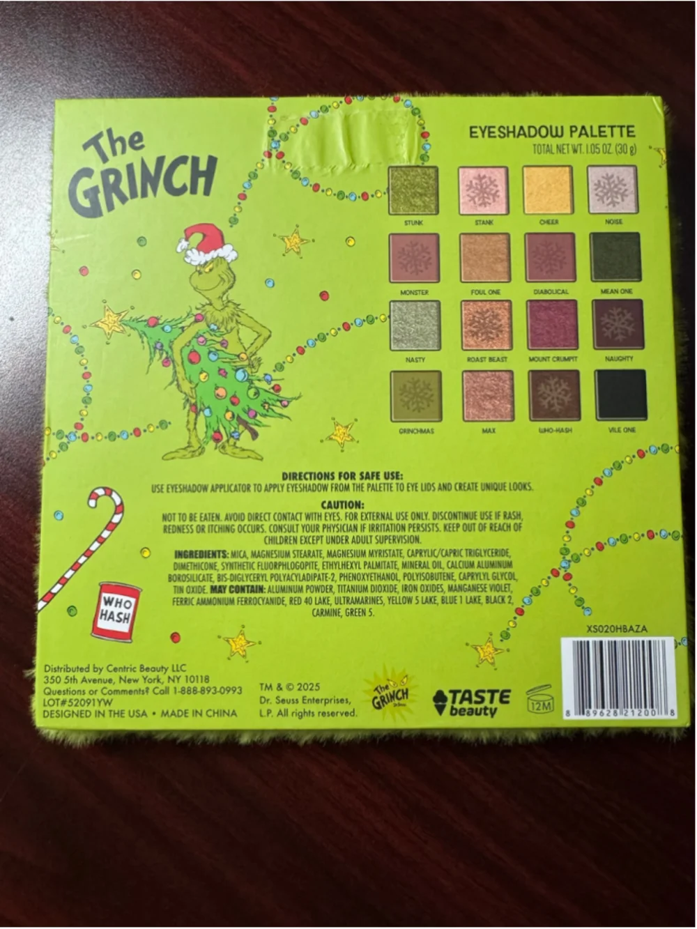 The Grinch Faux Fur 16 Color Eyeshadow Palette Mirror